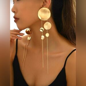 Elegant Gold Dangle Earrings